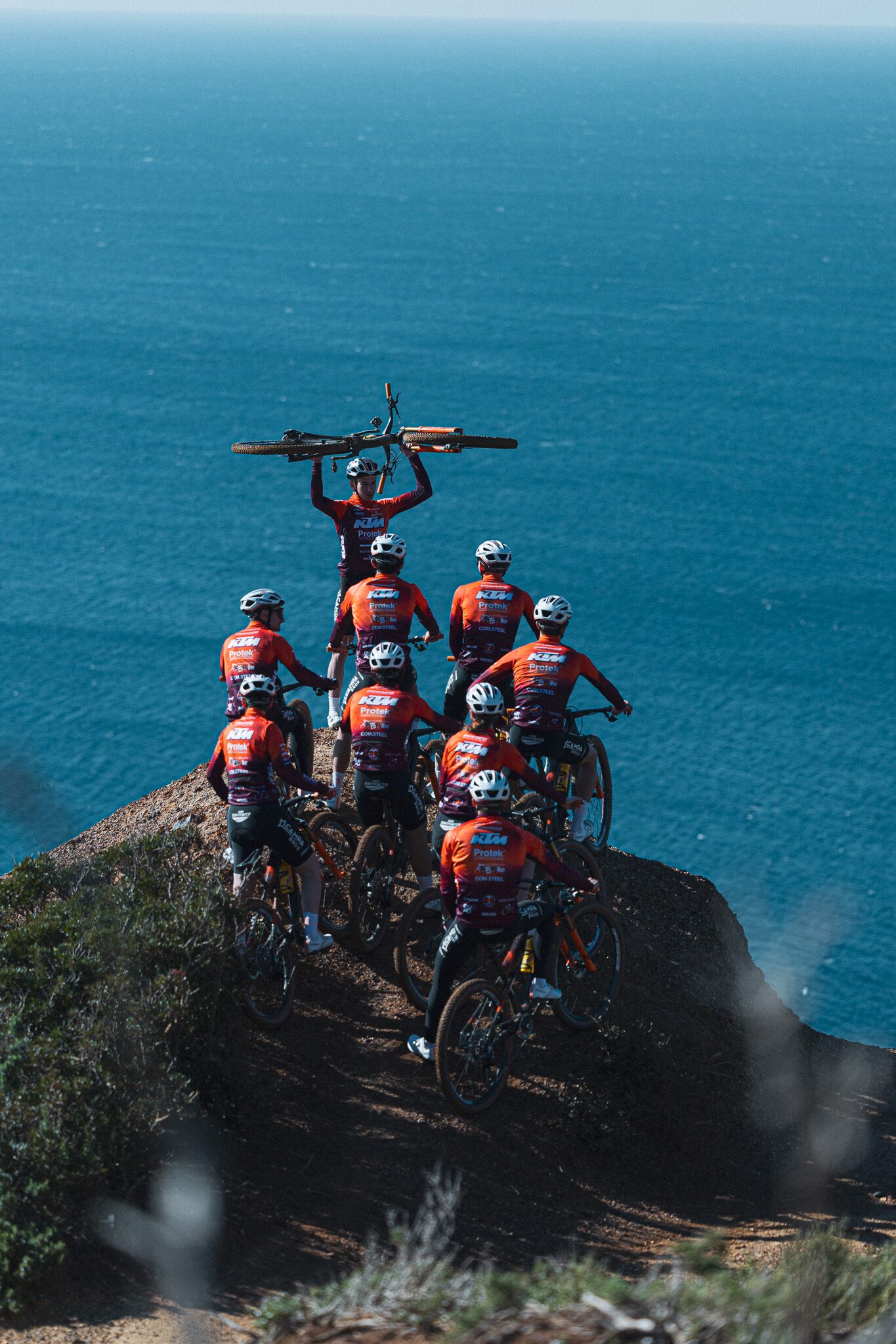 The KTM Protek Emmestampi team on the trails overlooking the sea on the Island of Elba